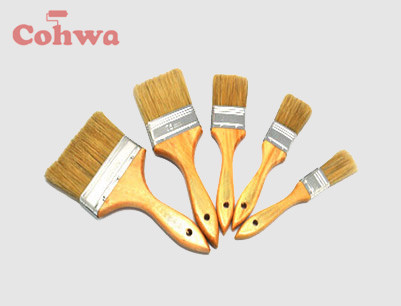 Flat paint brush